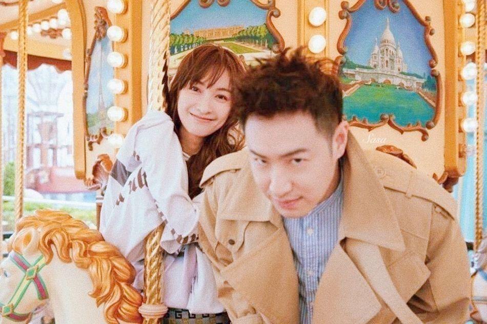 胡可晒俩儿子近照,安吉身高超妈妈,瘦回“东北宋仲基”帅炸了